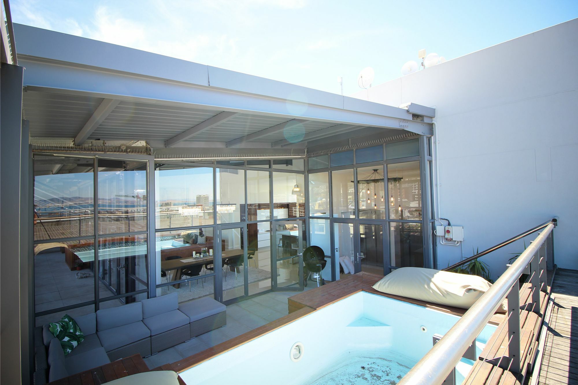 Appartement Luxe Penthouse With Private Rooftop Pool, Deck & Panoramic Views à Le Cap Extérieur photo